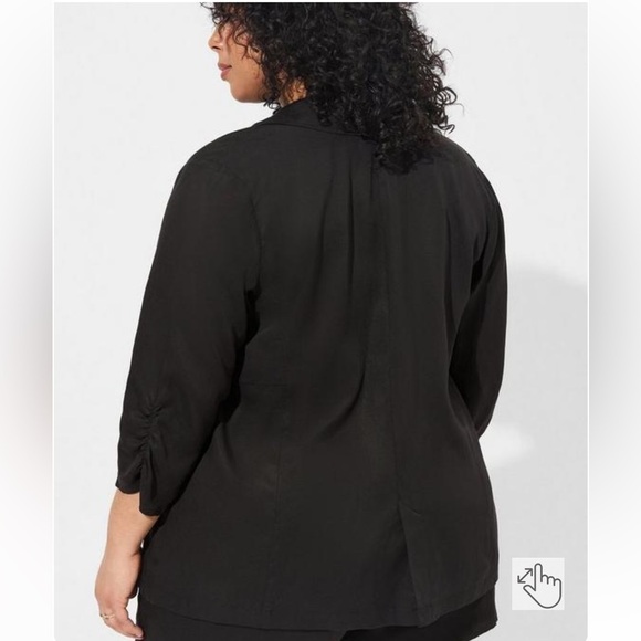 NWT Torrid Linen Blend 3/4 Ruched Sleeve Blazers Size 4 - Picture 2 of 7